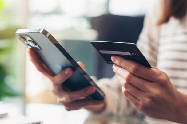 Photo: Pat Bradley and Anne Gannon